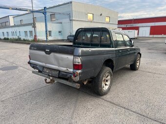 L200 Mitsubishi 2.5 85kw 2003 - 2