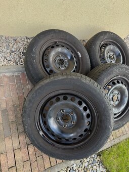 Plechové disky 5x112 s letními pneu 195/65 R15 - 2