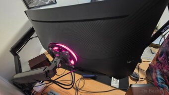 Samsung odyssey G7 32" 240Hz - 2