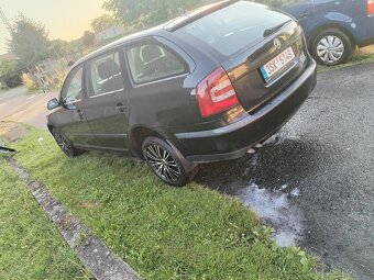 Škoda Octavia 1.9 TDI 77kw kombi - 2