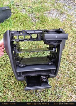 Středový panel Audi A3 8L - 2