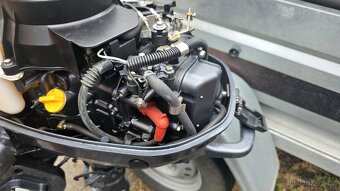 Prodám nafukovací člun TAUER pro 4 osoby + motor SAIL 3,7 kW - 2