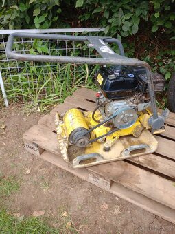 Wacker Neuson vibrační deska - 2