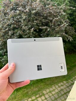 Microsoft Surface Go 2 tablet – skvělý stav - 2