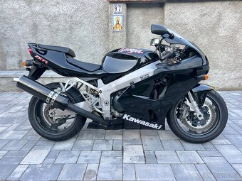 Kawasaki zx7-r Zx7r černá barva - 2