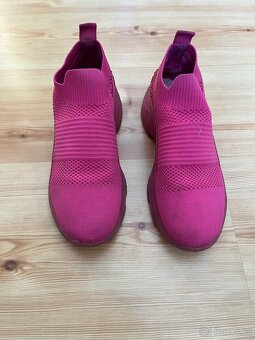 Dámské růžové boty Bebe - 2