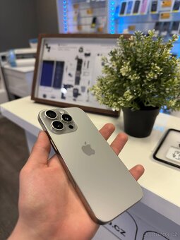 iPhone 16 Pro 128GB Natural Titanium E-SIM - 2