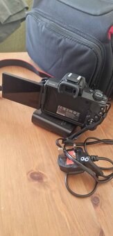 Canon EOS M50 - 2
