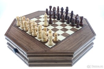 Dřevěná šachovnice Octagon 34x34 cm s magnetickými figurkami - 2