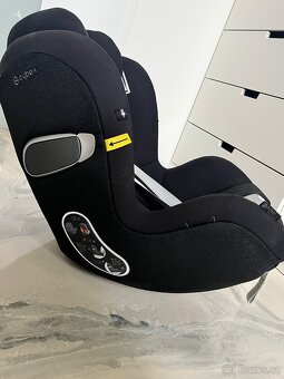 Autosedačka Cybex Sirona Z i-Size + ISOFIX základna - 2