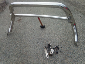 Ochranný nerezový rám - poškozený. - 2