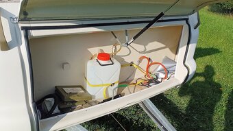 Avento 420 TL Premier, koupelna, WC, TV - 2