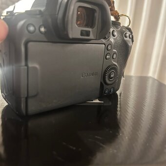 Canon EOS R6 Mark I - 2