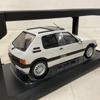 Peugeot 205 Gti Norev 1/18 - 2