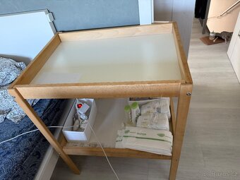 Přebalovací pult - 2