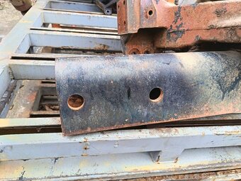 Konzole nápravy zetor - 2