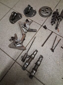 Dily do motorú Čz 125 a 175 - 2