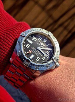 Breitling Avenger Seawolf, full set
- 2