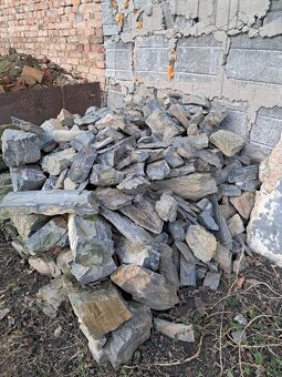 kameny do základů - 2