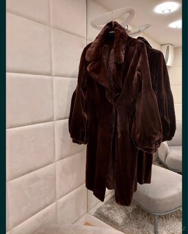 Norkový kožich Pikenz Itálie - 2