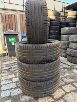 Letní pneu 275/35/22 - 2