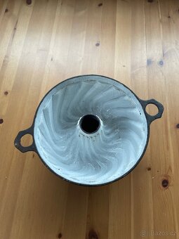 Litinová forma na bábovku - 2