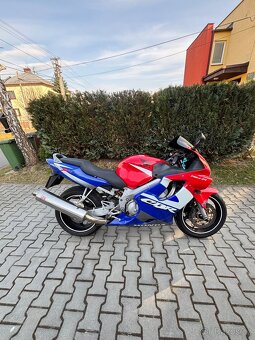 HONDA CBR 600F - 2