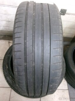 255/35 R21 PIRELLI (4,5-5mm) č.15350/b4 - 2