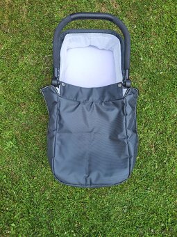 Kočárek Easywalker Sky plus barva platinum - 2
