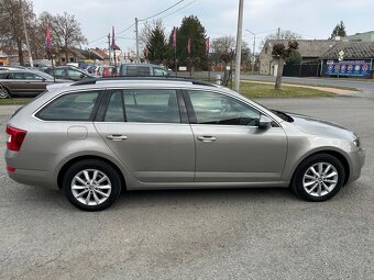 ŠKODA OCTAVIA 2.0 TDi 82.800 km SERVISNÍ KNIHA - 2