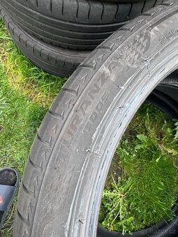 2ks letních pneu 285/35 R22 106Y - Bridgestone - 2