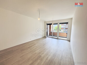 Pronájem bytu 1+kk, 34 m², Praha, ul. Sochorcova - 2