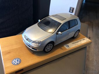Volkswagen Golf V, 1:18 - 2