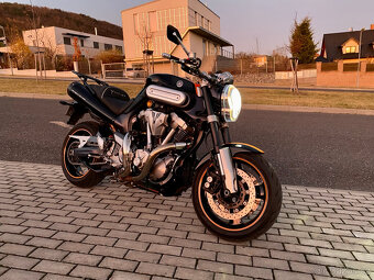 Yamaha MT-01 - 2