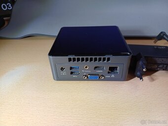 Intel NUC 6CAYH - 2