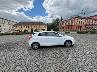 Prodám Kia Cee'd 1,6 benzín 93kW - 2