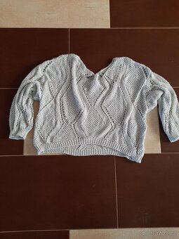 Crop top svetřík - 2