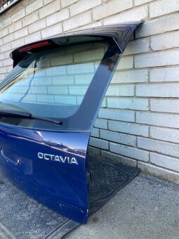 Páté dveře Škoda Octavia III kombi - 2