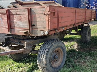 Trakt. vlečka 7. t - 2