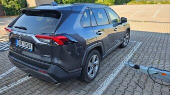 Toyota RAV4. - 2