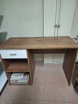 Prodám Psací stůl - 2