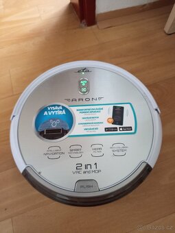 Robotický vysavač ETA Aron - 2