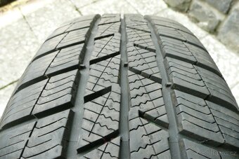 Sada zimních pneu Barum 215/65 R16 - 2