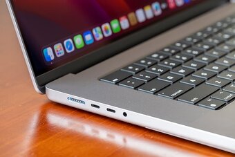 MacBook Pro M2 MAX 16" 32GB/1TB - záruka 17 měsíců - 2