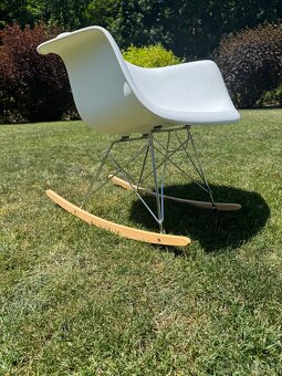 Designové houpací křeslo - 2