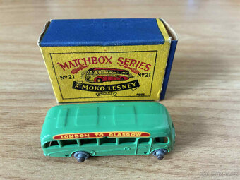 Matchbox RW no.21a Long distance coach - 2
