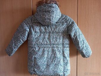 dívčí zimní bunda KIK vel. 116 skoro nová - 2