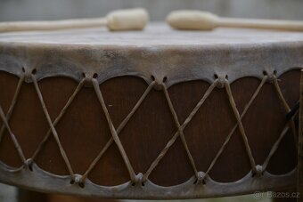 velký powwow buben - 2