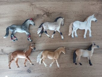 Schleich koně - 2