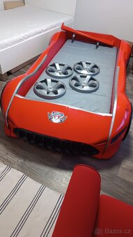 Dětská postel - závodní auto - 2